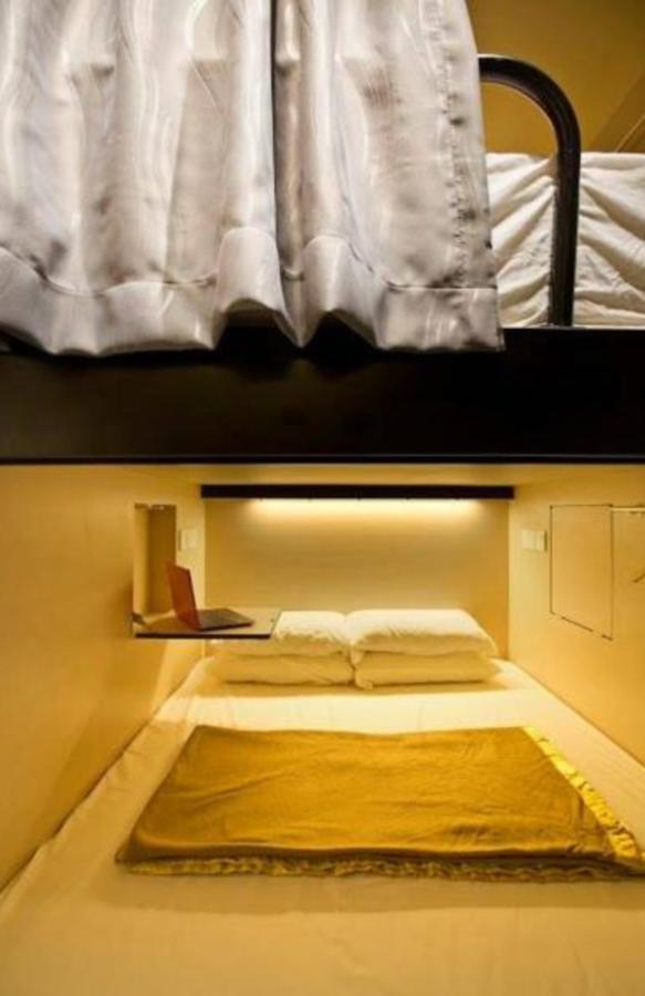 7 Wonders Boutique Capsule Hotel Szingapúr Kültér fotó